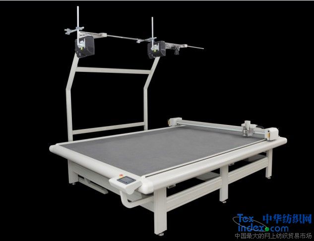 降低真皮消耗 型号 cl 规格 1100mm*2500mm 经纬cl系列真皮裁剪系统功