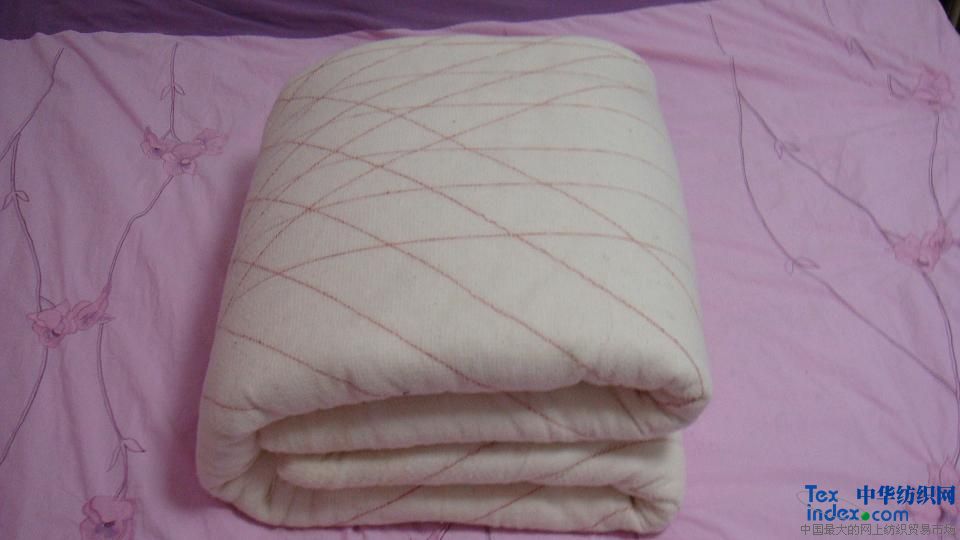 床上用品  长期大量供应新疆优质纯棉网套(棉被芯)     "世界棉花形势